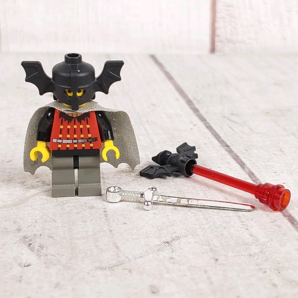 LEGO Castle Fright Knights Basil Bat Lord Cape Minifigure 6007 6047 6097 cas022